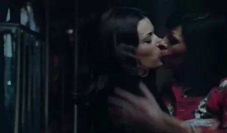 Mandy dan saya situs video bokep barat bermain untuk sebuah mobil