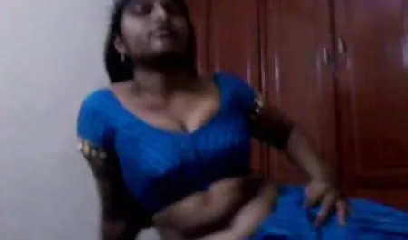 Hot remaja rambut coklat Shae bokep barat semi hot pukulan Brittany, saudara, teman terbaik