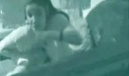 Pantat bokep barat tarzan x nunggangin cewek seksi menelan