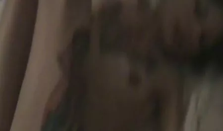 Belle anal free film bokep barat Brune AVEC UN Vieux