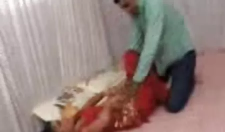 Sarah dan atom semi bokep barat orgasme