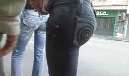Sepong orang asing bokep barat ada alur ceritanya