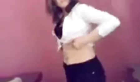 Bertindak seperti seorang bokep barat hot mom wanita menyebalkan Dildo bi-Bi-si