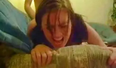 Toket besar brandy Blair film bokep barat onlen ditutupi dengan cum