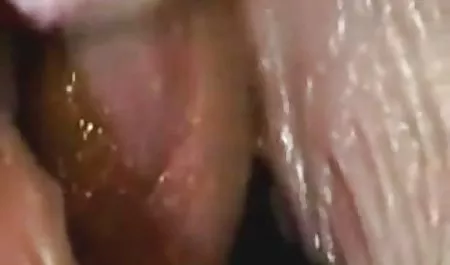 Wanita dewasa film bokep barat perkosaan menelan kontol dalam mulut dan pussy